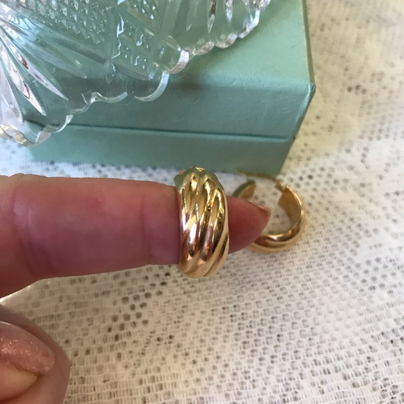 18kt Italian gold hoop earrings - Picture 2 of 7